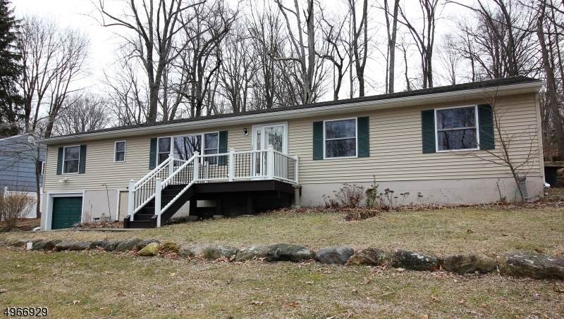 12 Whaleback Terr - Photo 1