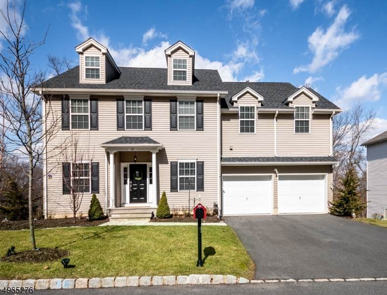 10 Locust Ct - Photo 1