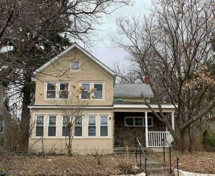 9 Lawnwood Ave - Photo 1