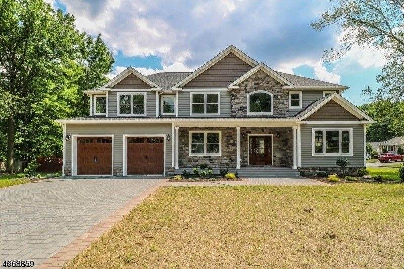 52 Hayes Ave - Photo 1