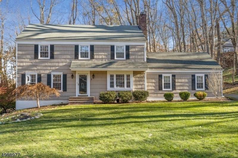 3 Rolling Hill Dr - Photo 1