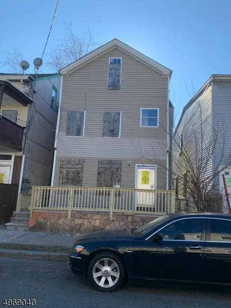 81 Arch St - Photo 1