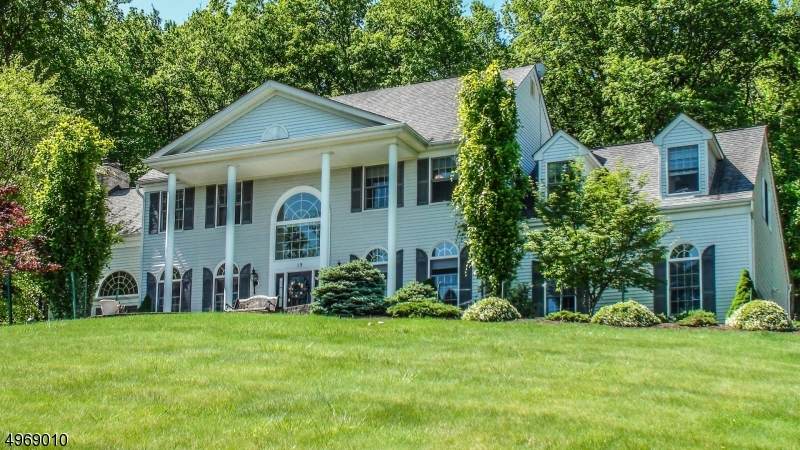 15 Scarlet Oak Rd - Photo 1