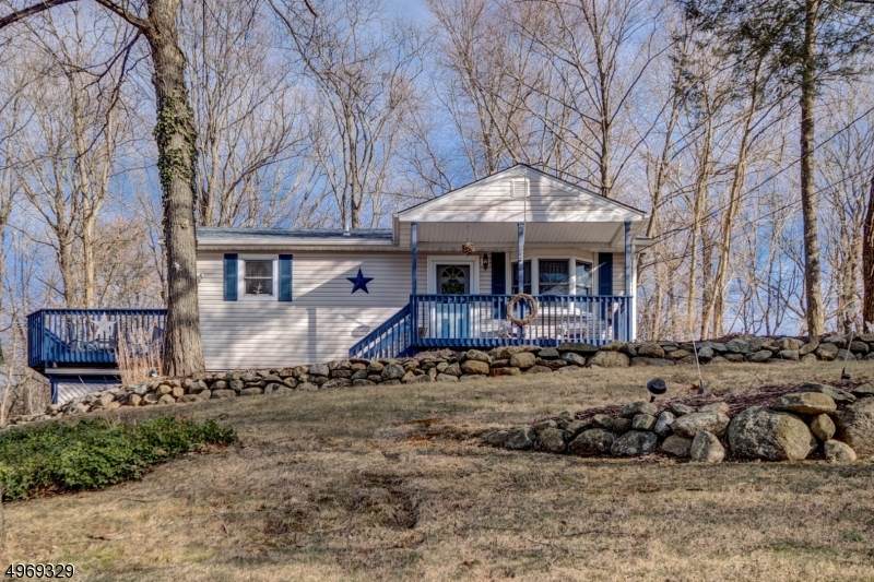 50 Glen Ave - Photo 1