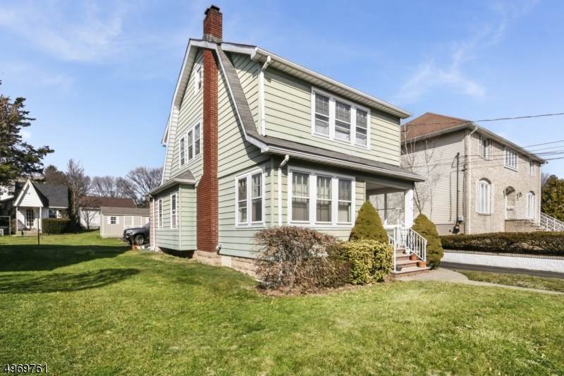 1656 Broad St - Photo 1