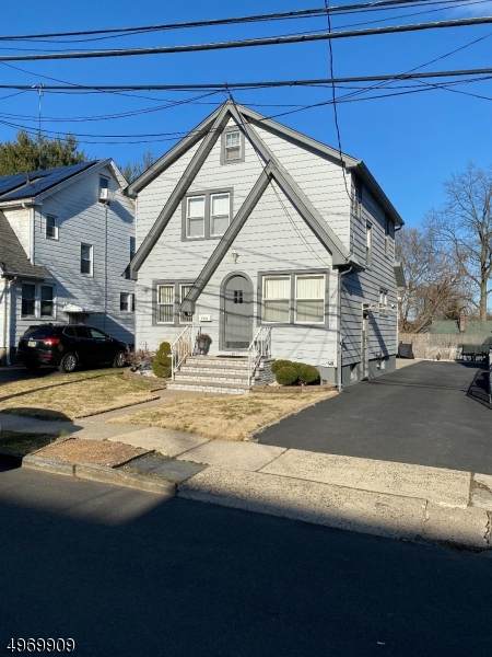 1041 Thomas St - Photo 1