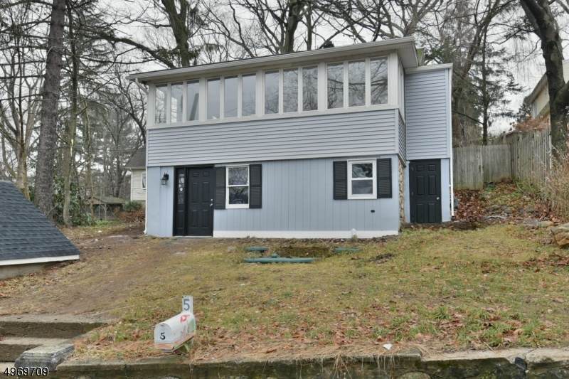 5 Pequot Rd - Photo 1