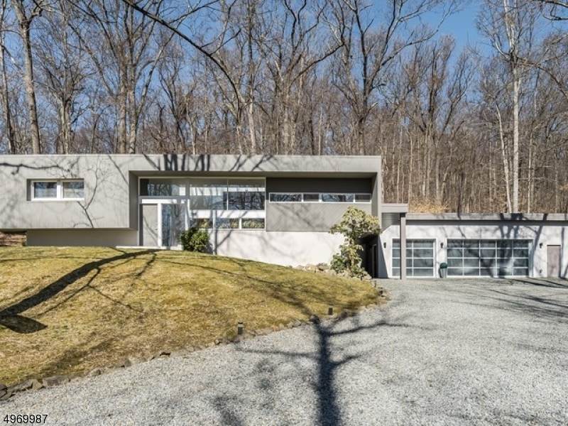 289 Mountainside Rd - Photo 1