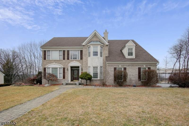 4 Thorne Hill - Photo 1