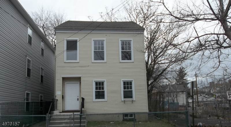 123 N Main St - Photo 1