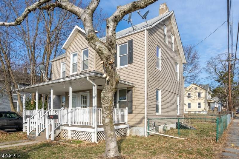 44 W Warren St - Photo 1