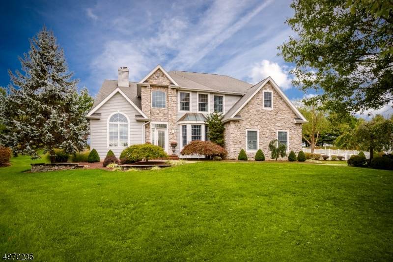 9 N Shore Ct - Photo 1