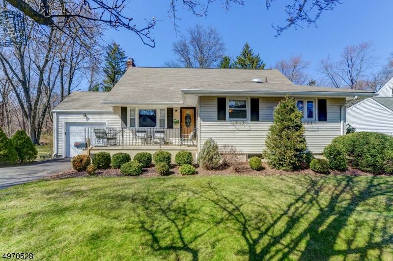 600 Cranford Ave - Photo 1