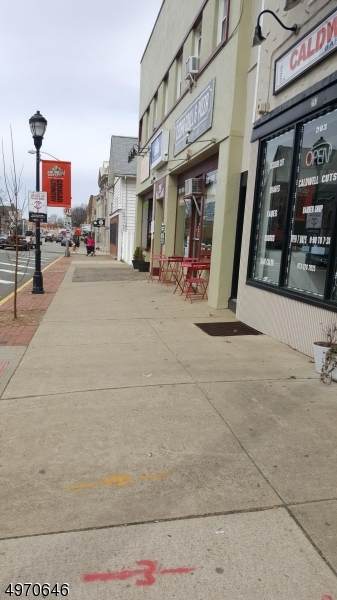 297 Bloomfield Ave - Photo 1