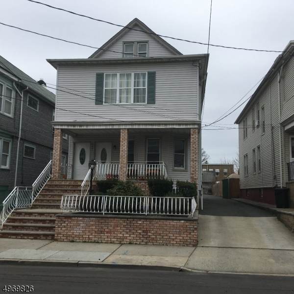 737 Jackson Ave - Photo 1