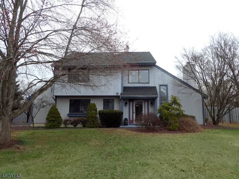 7 Ditmars Cir - Photo 1 7 Ditmars Cir - Photo 1