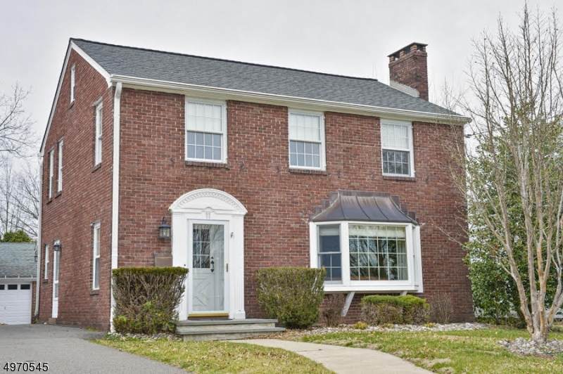 11 Elwood Ave - Photo 1