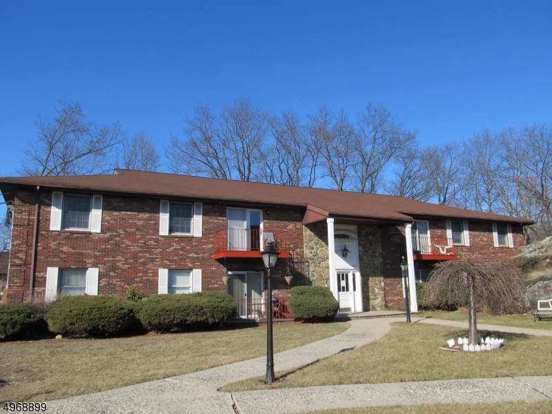 307 Ringwood Ave - Photo 1