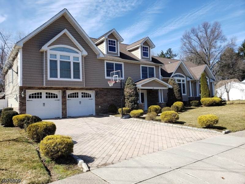 114 Baldwin Ter - Photo 1