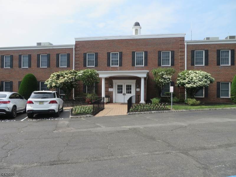 98 Floral Ave - Photo 1