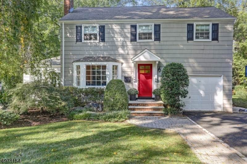 7 Rowan Rd - Photo 1 7 Rowan Rd - Photo 1