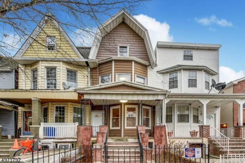 92 Randolph Ave - Photo 1