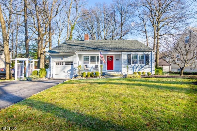 1096 Revere Rd - Photo 1