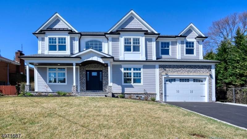 1246 Knollwood Rd - Photo 1