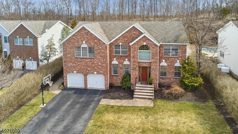 41 Foxboro Rd - Photo 1