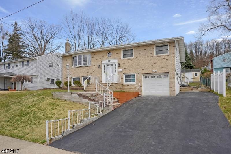 544 Herrick Dr - Photo 1