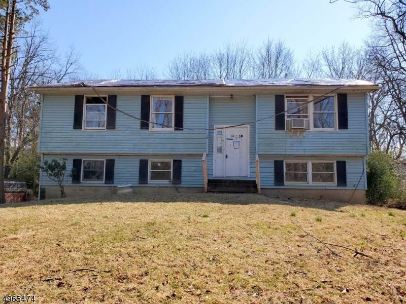 10 Clover Ave - Photo 1