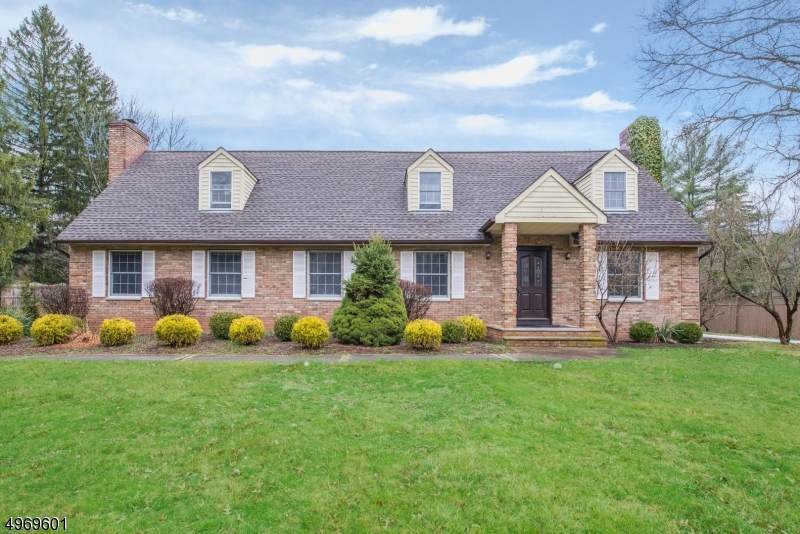 11 Douglass Avenue - Photo 1