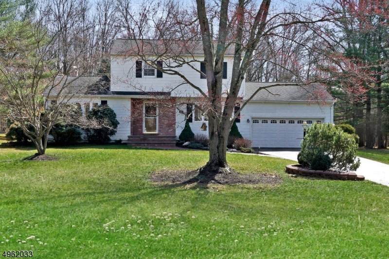 27 Frohlin Dr - Photo 1