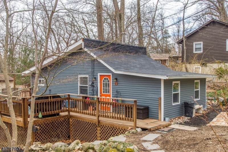 19 Mountainside Dr - Photo 1