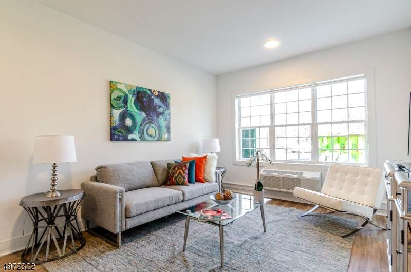 21 Lakeside Ave - Photo 1