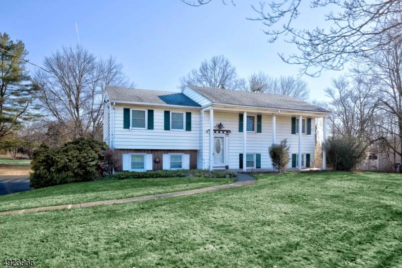 10 Galloping Hill Rd - Photo 1