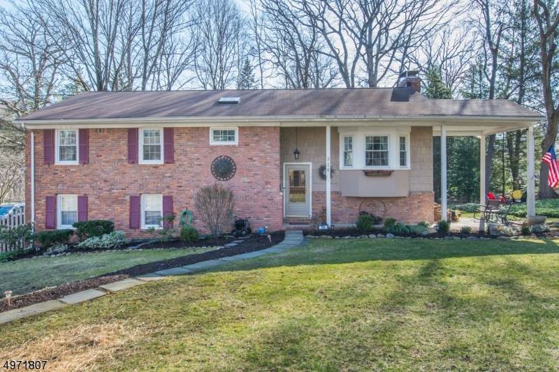 314 Essex Ave - Photo 1