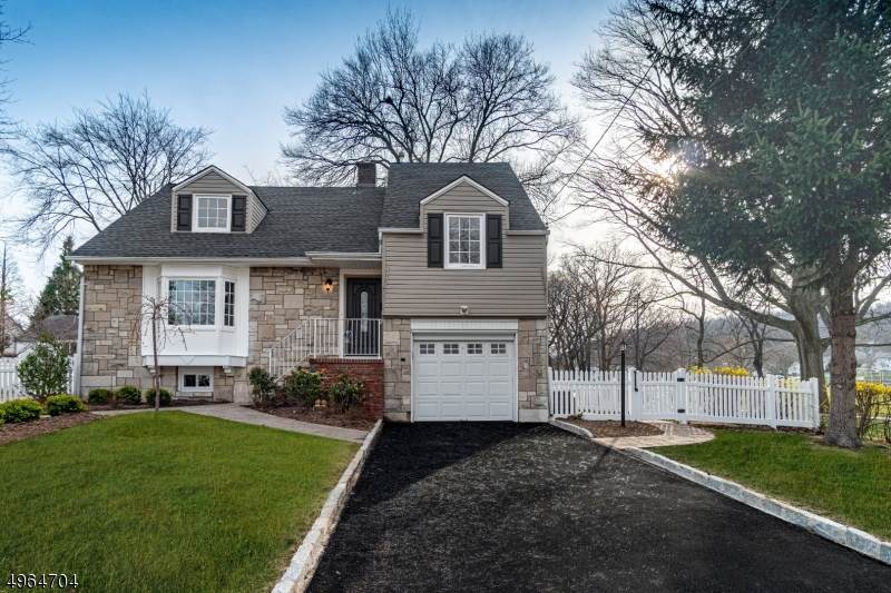 63 Concord St - Photo 1