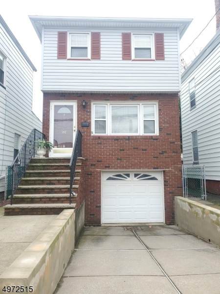 182 Bergen Ave - Photo 1