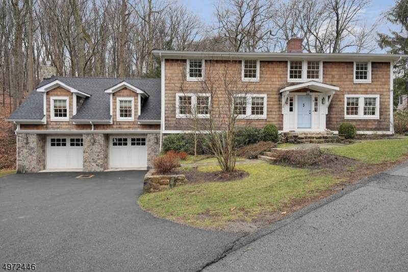 8 Woodland Rd - Photo 1