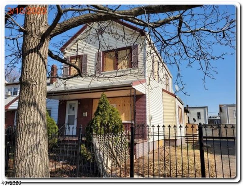299 N 13Th St - Photo 1