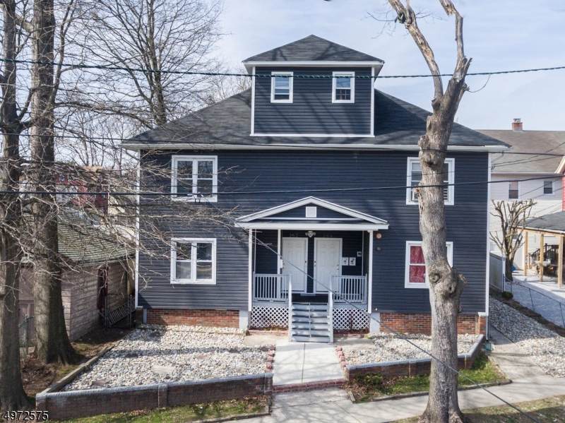 252 Waldo Pl - Photo 1