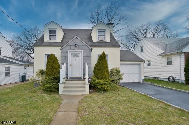 20 Walman Ave - Photo 1