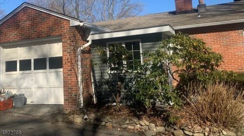 45 Locust Rd - Photo 1