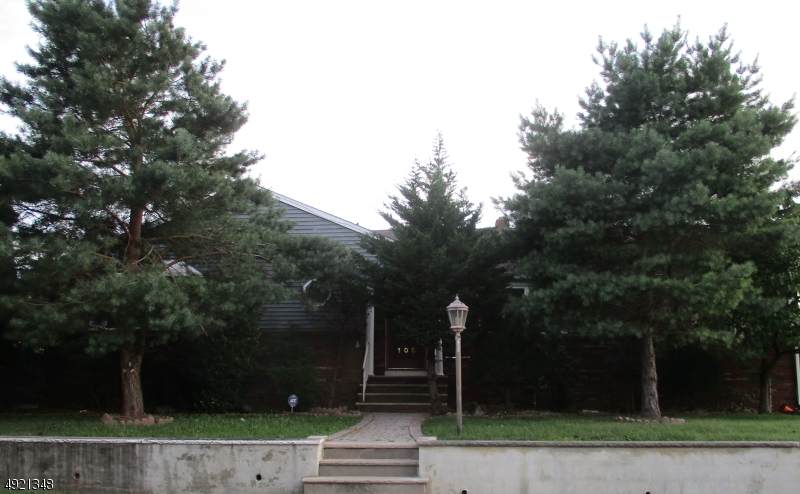 106 Chestnut St - Photo 1