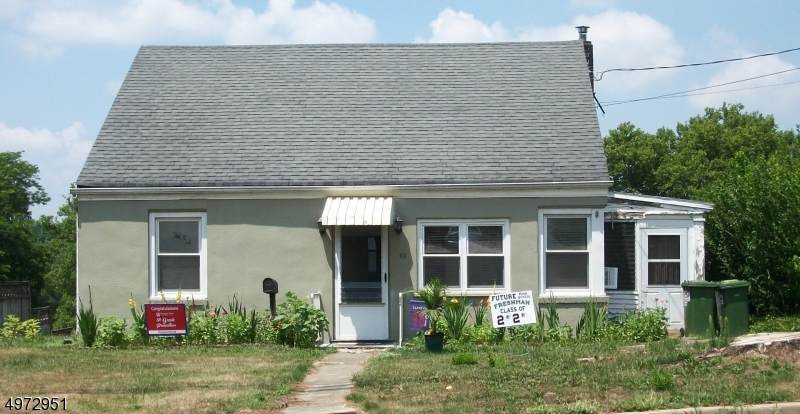23 St James Ave - Photo 1