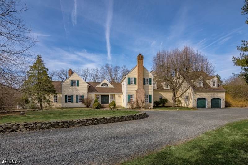 1675 River Road - Photo 1