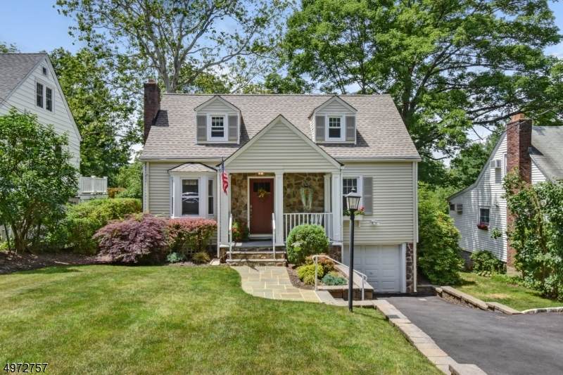 7 Long Hill Ln - Photo 1