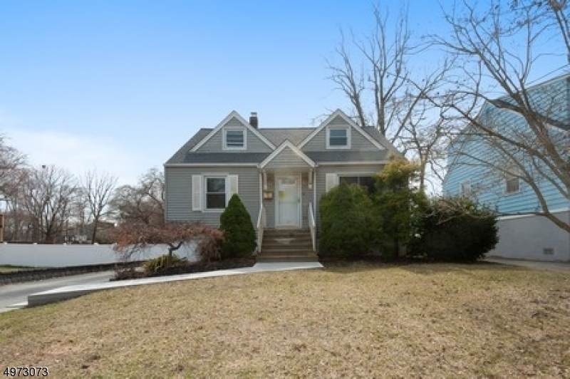 29 Madison St - Photo 1