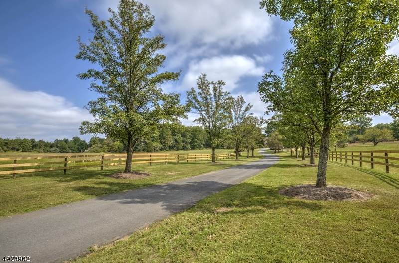 180 Cowperthwaite Rd - Photo 1